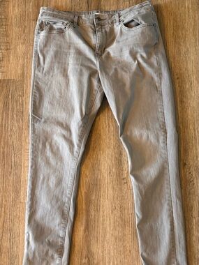 Levi's 711 Skinny Jeans Women's Size 32 Gray Mid Rise Stretch Denim Pants